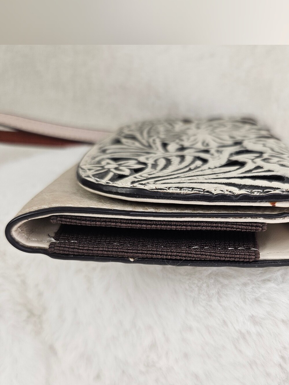 Floral Tooled Faux Leather Wristlet - Picture 4 of 6